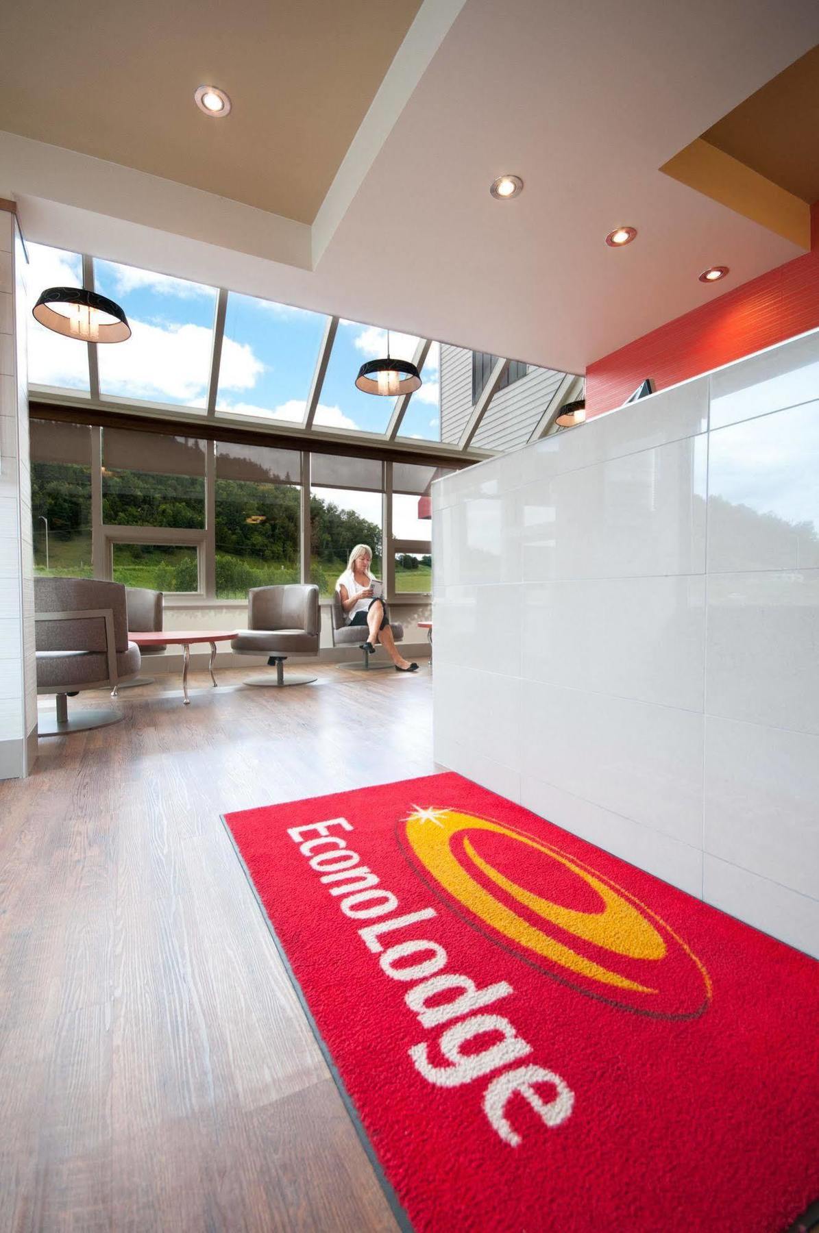 Econo Lodge La Malbaie Dış mekan fotoğraf